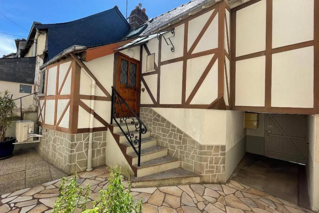 Centre-Ville : Maison De Charme - Secteur Calme Laval  Exterior foto